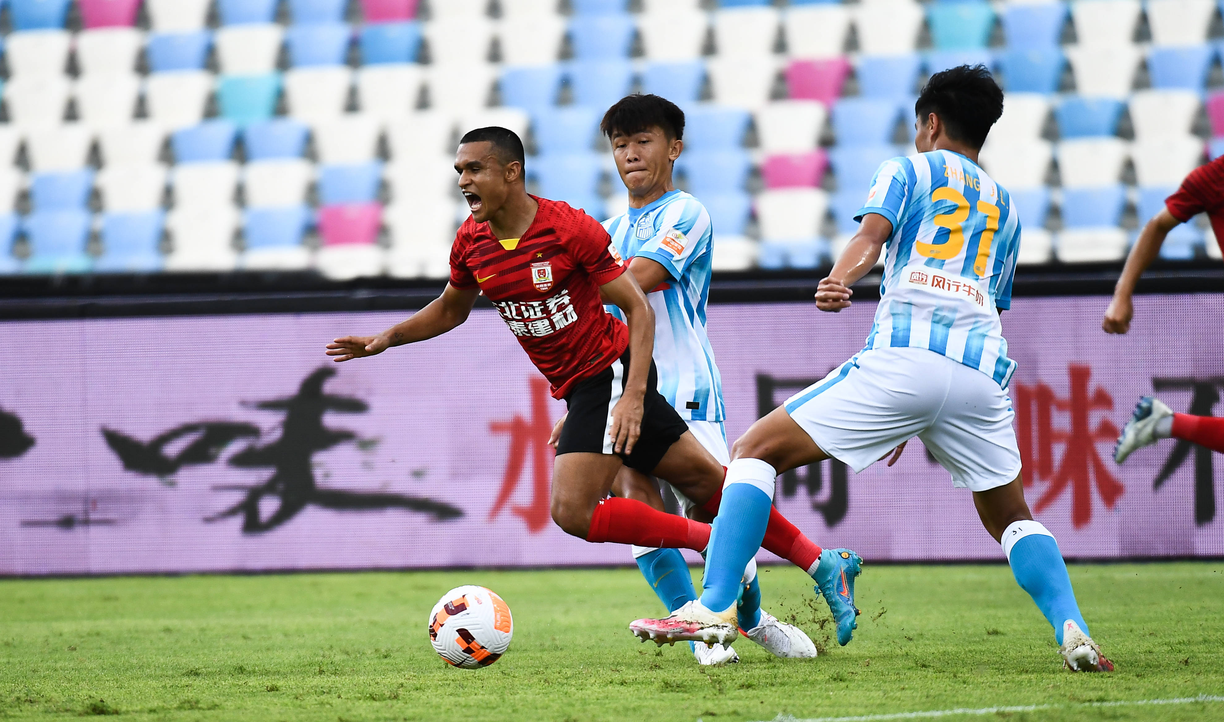 数据复盘:广州队首回合对阵AC米兰,德约科维奇效率值爆表的简单介绍 数据复盘:广州队首回合对阵AC米兰,德约科维奇效率值爆表的简单介绍